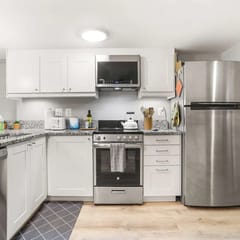 219 11th St SE #B - NEW