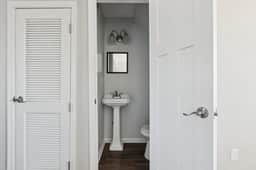 3720 PrettyLake#A UF