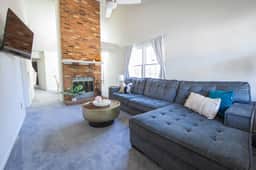 817 Chalk CT LT