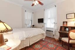 Cuban Room #1604