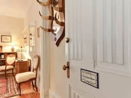 Cuban Room #1604