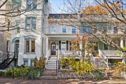 238 11th St NE - B