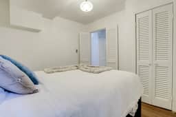 413 2nd St SE