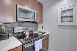 3444 Fairfax #435