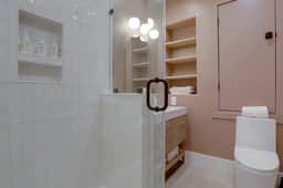 504 6th NE #B