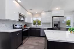 VR-35 10th Ave