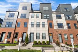 133 Warburton St
