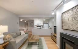 Sojourn Chic 2BD Retreat in the Heart of Dupont
