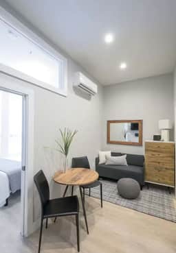 Sojourn 1BD in Dupont Near Metro!