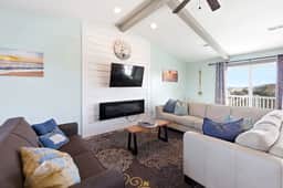 Sojourn Porpoise Delight Oceanfront Saltwater Pool