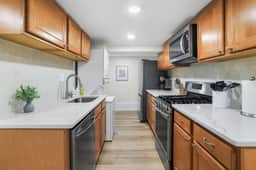 Sojourn on C, Modern 2BD Near Metro - Image 2