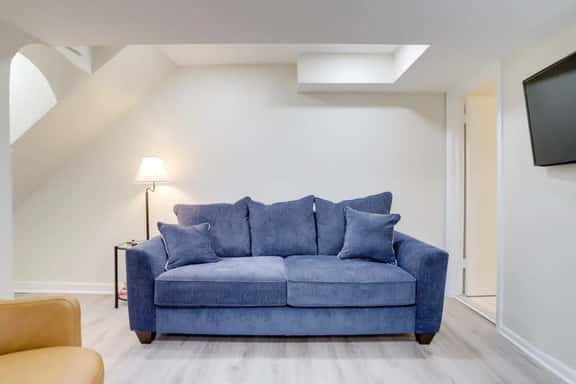 409 D St-LT !!RTO!! - Image 1