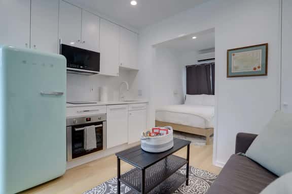 314 10th St - Image 1
