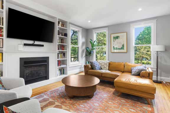 301 S Carolina SE - LT - Image 1