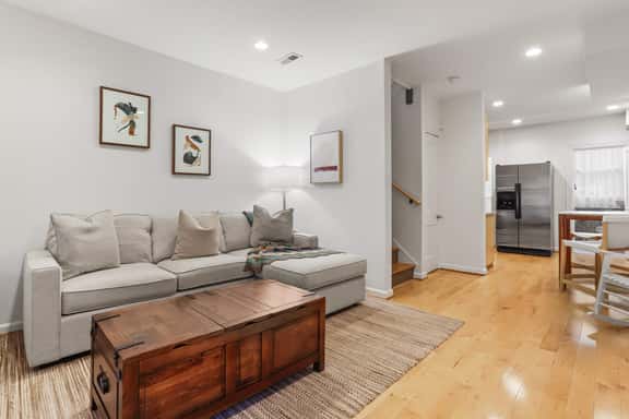 315 13th St SE - LT - Image 1