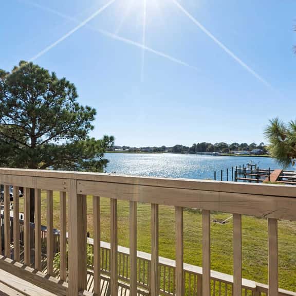 3720 PrettyLake#A UF - Image 1