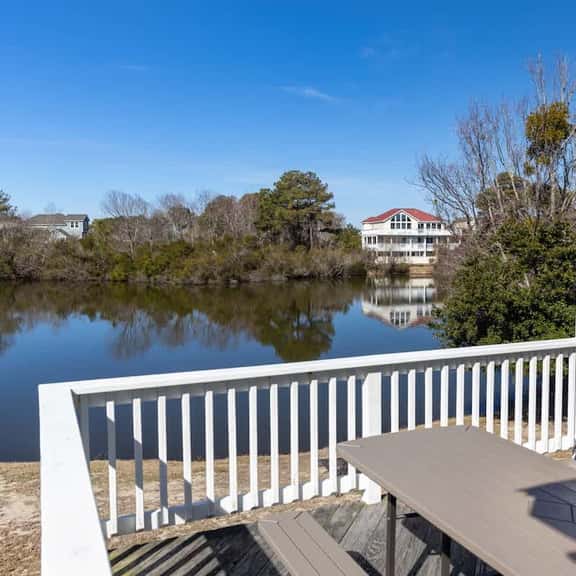 VR-1252 Lakeside Dr - Image 1