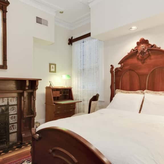 Lincoln Room #1604 - Image 1