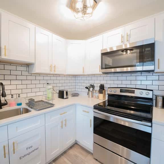 3516 Pleasant#6(1BR) - Image 1