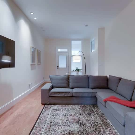 1418 Belmont-1-DN !!RTO!! - Image 1