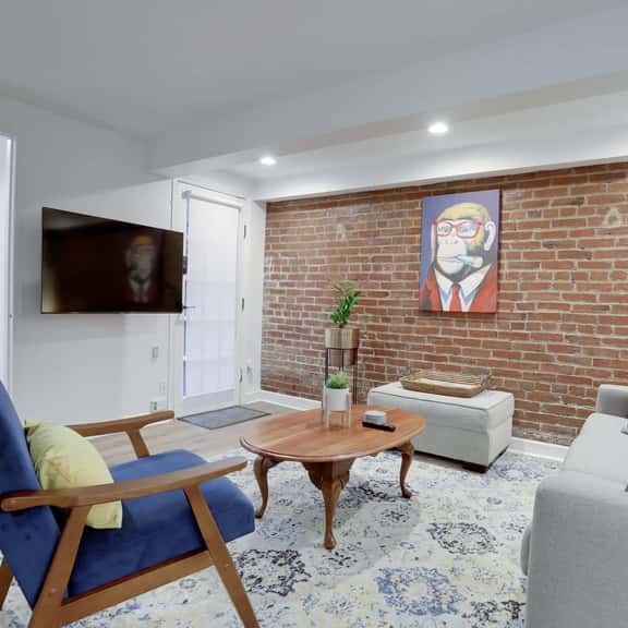 1927 1/2 S ST NW LT - Image 1