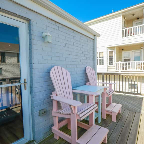 4448 OV AVE #B - Image 1