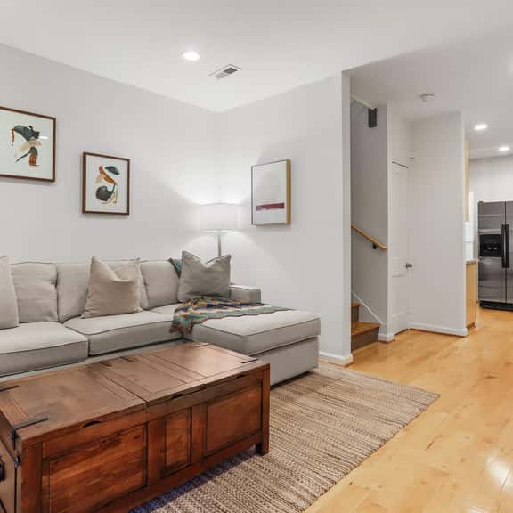 315 13th St SE - LT - Image 1