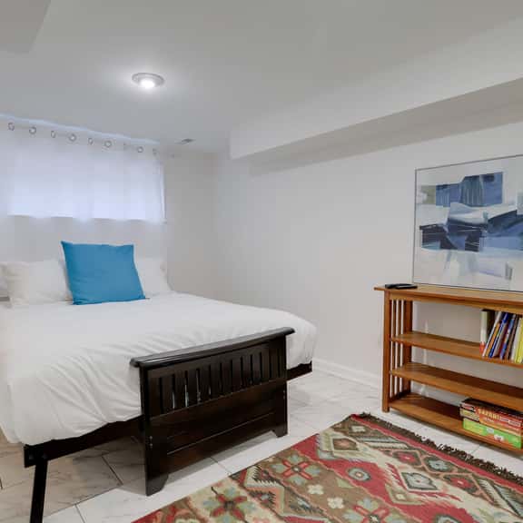 1352 Penn-#B - LT - Image 1