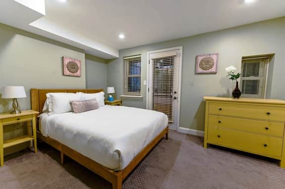 1716 13th NW-B