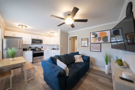 3510 Pleasant#5(1BR)
