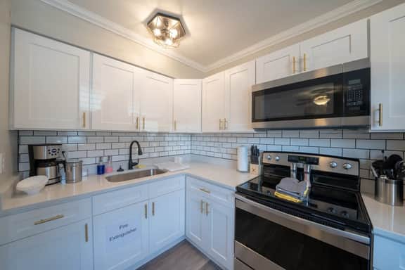 3510 Pleasant#4(1BR)