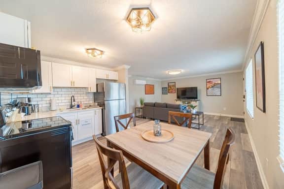 3601 Pleasant#J(2BR)