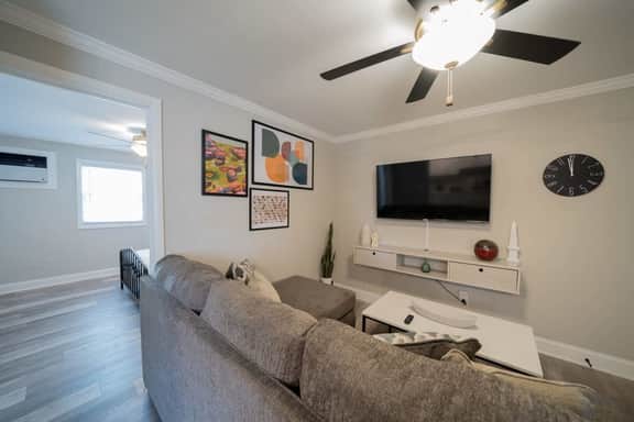 3516 Pleasant#4(1BR)