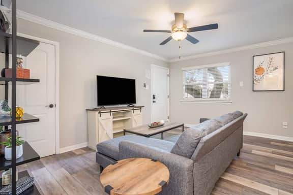 956716th #3(2BR)RTO