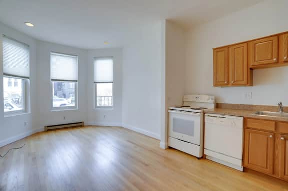 301 E Basement UNFUR