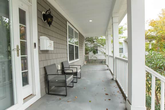 220 Broadway - LT