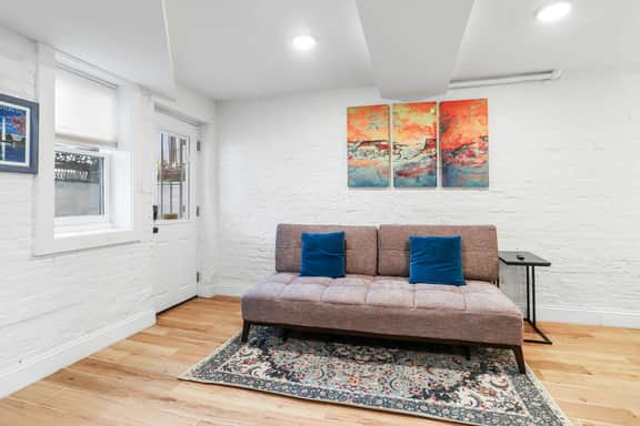 718 4th St SE-Lower