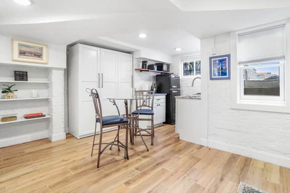 718 4th St SE-Lower