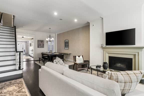 1313 22nd NW - LT