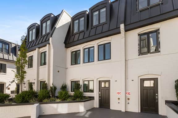 1202 Eton NW #3-LT