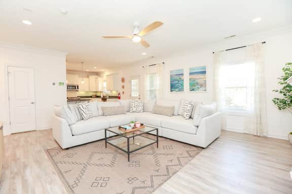 9563 20th Bay - ST