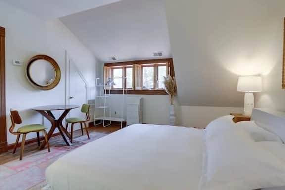 616 E Cap Carriag-LT