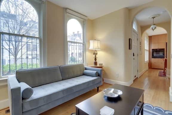 1732 21st NW-Up-LT
