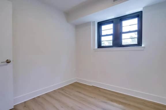 1901-#6-UNFURNISHED
