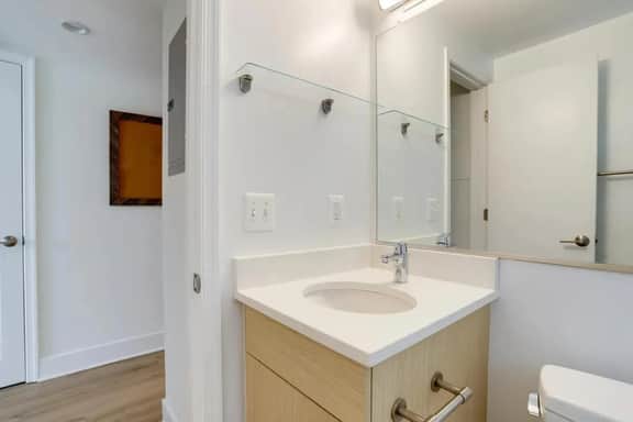 1901-#9-UNFURNISHED