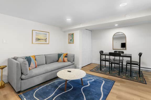 1002 C St NE - LT