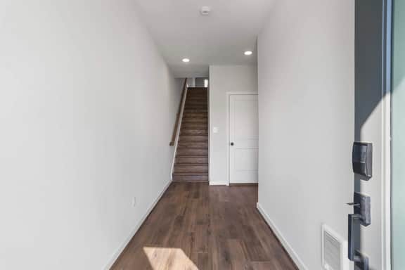 133 Warburton St