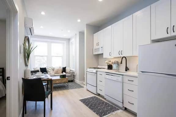 Sojourn Chic Dupont 2BD in Prime Location