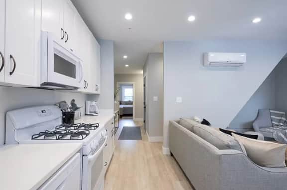 Sojourn Dupont Penthouse | 2BD with Rooftop Deck