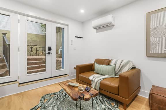 Sojourn Modern 1BR with Patio & Sleek Interiors